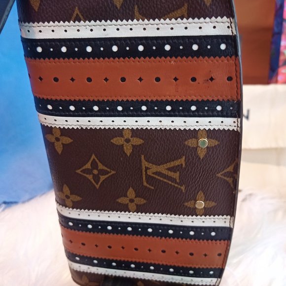 RARE! Limited Edition LV Brogue Steamer Pochette Voyage Zippy Wallet - Picture 4 of 13